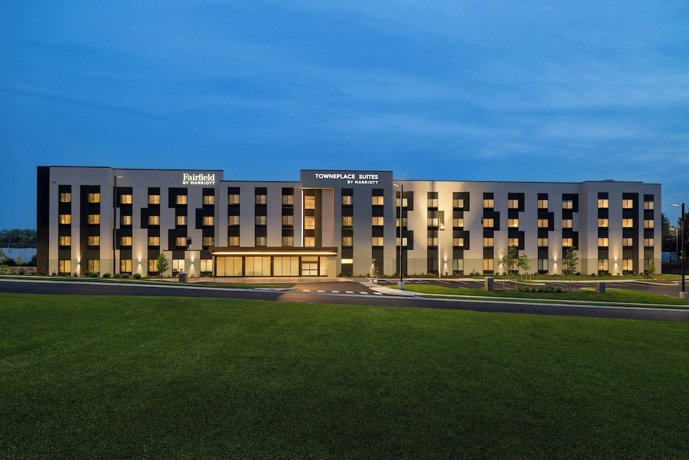 Towneplace Suites By Marriott Lancaster, PA 1/41