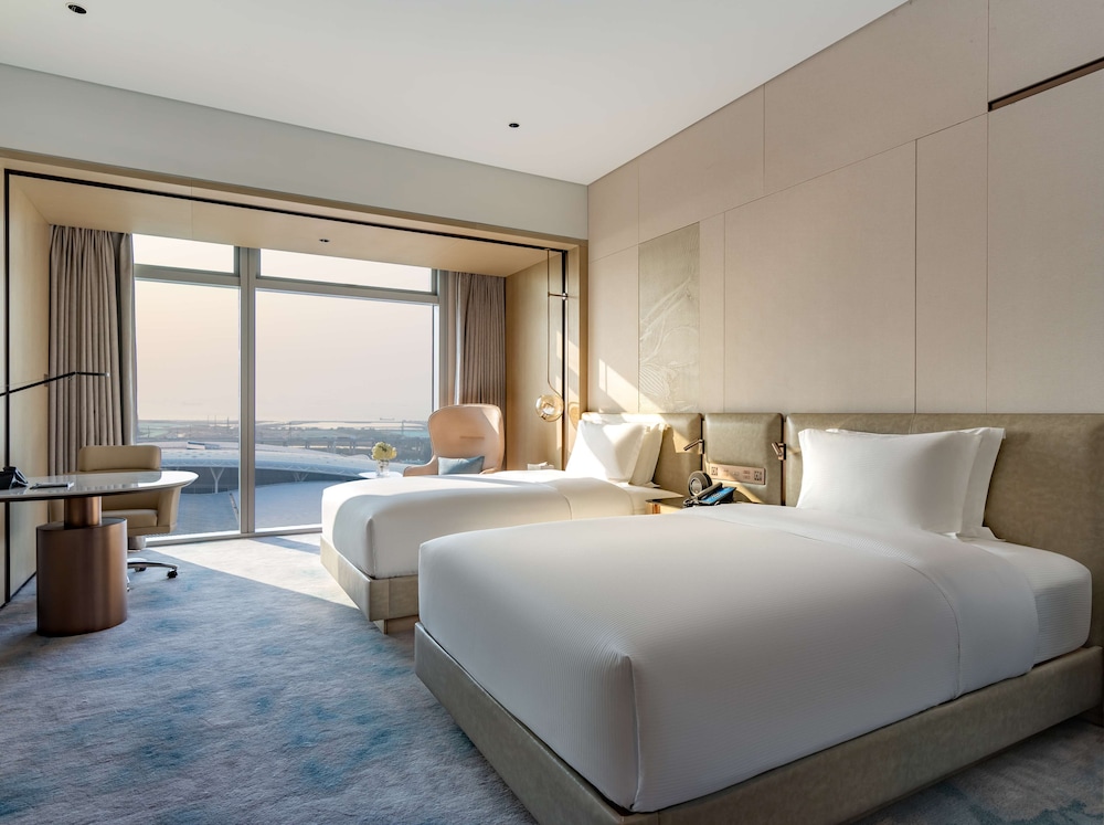 PREMIUM, TWIN BEDS, SEA VIEW
