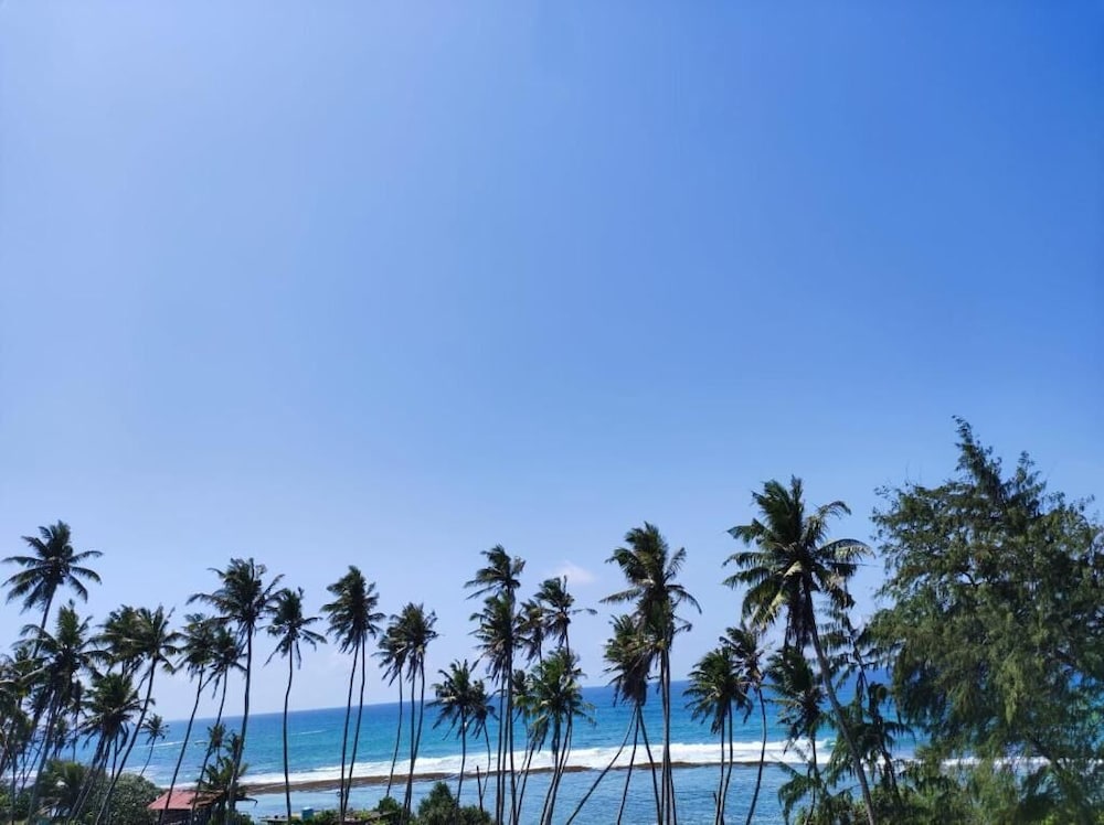 Nil Diya Beach 39/49