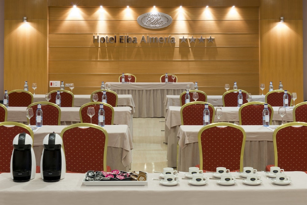 Elba Almeria Business & Convention Hotel 50/60