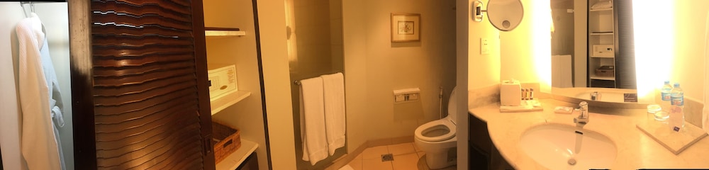 SHL Hotel and Resort 19/77
