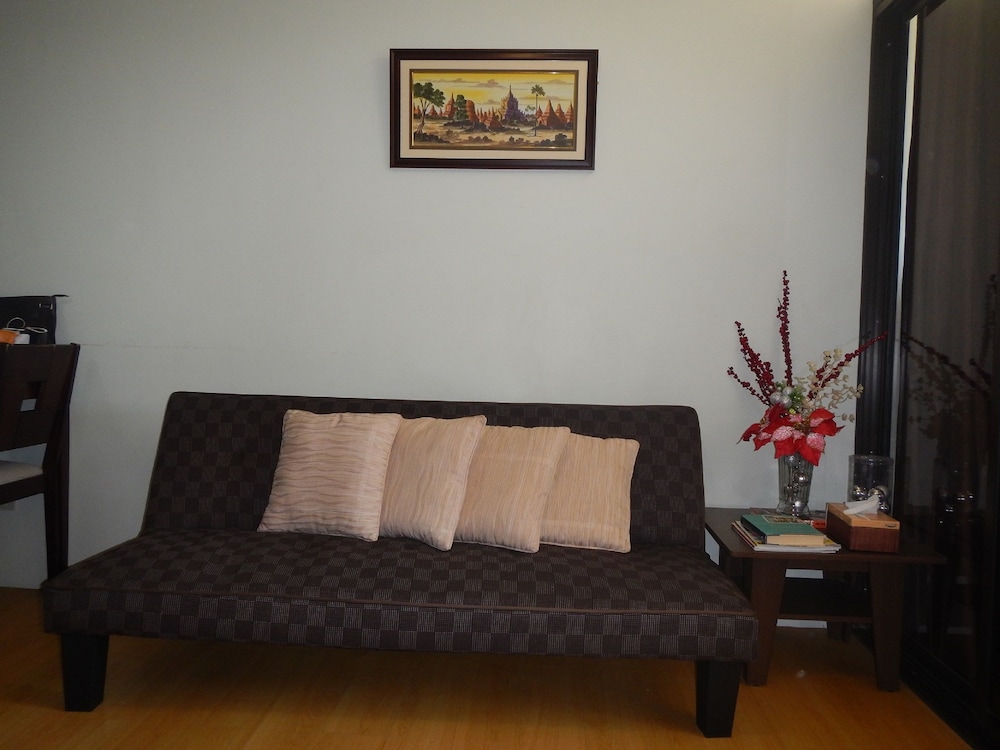 1 Bedroom Deluxe Condo At Apartelle D' Oasis 42/50