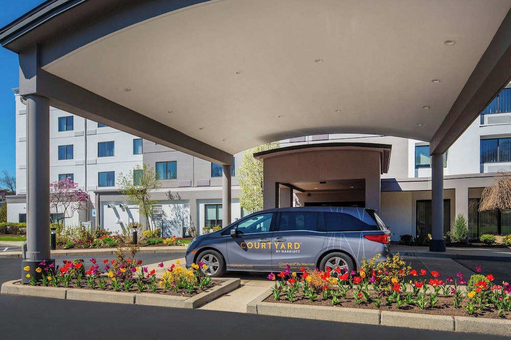 Courtyard By Marriott Providence Lincoln 43/50