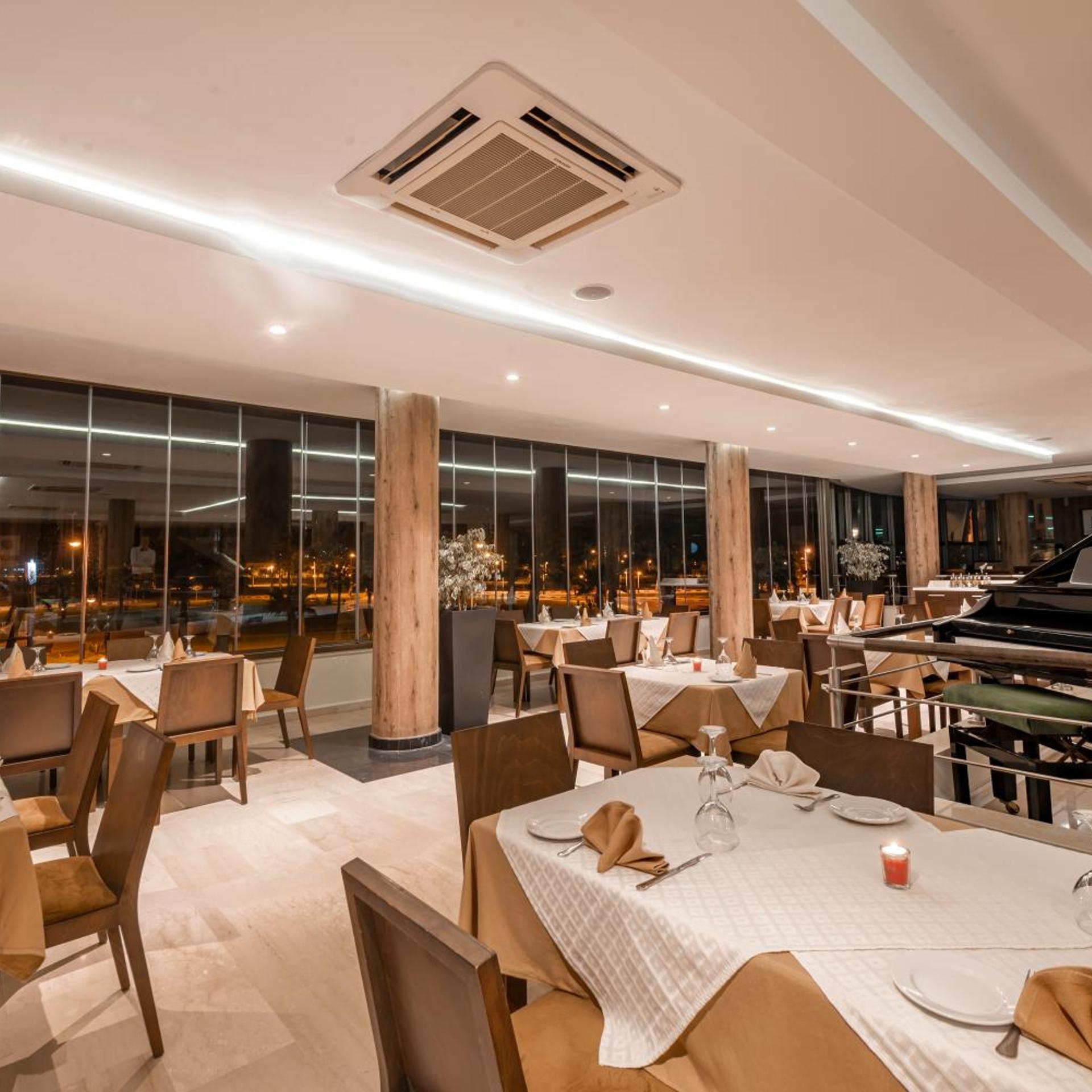 Omeya Suites Hotel 25/35