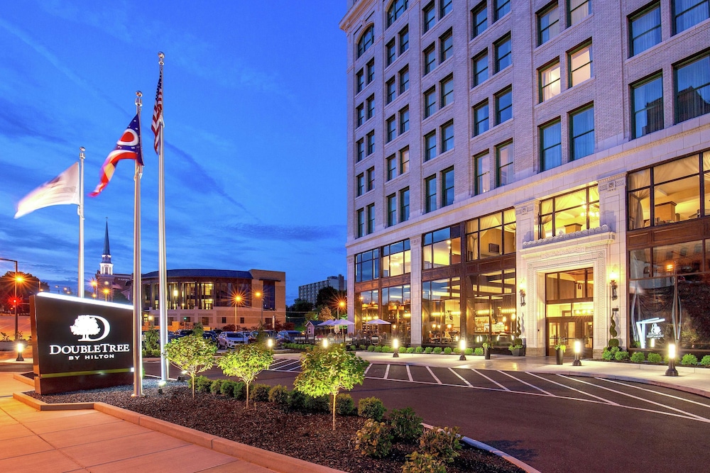 DoubleTree by Hilton Youngstown Downtown 1/46