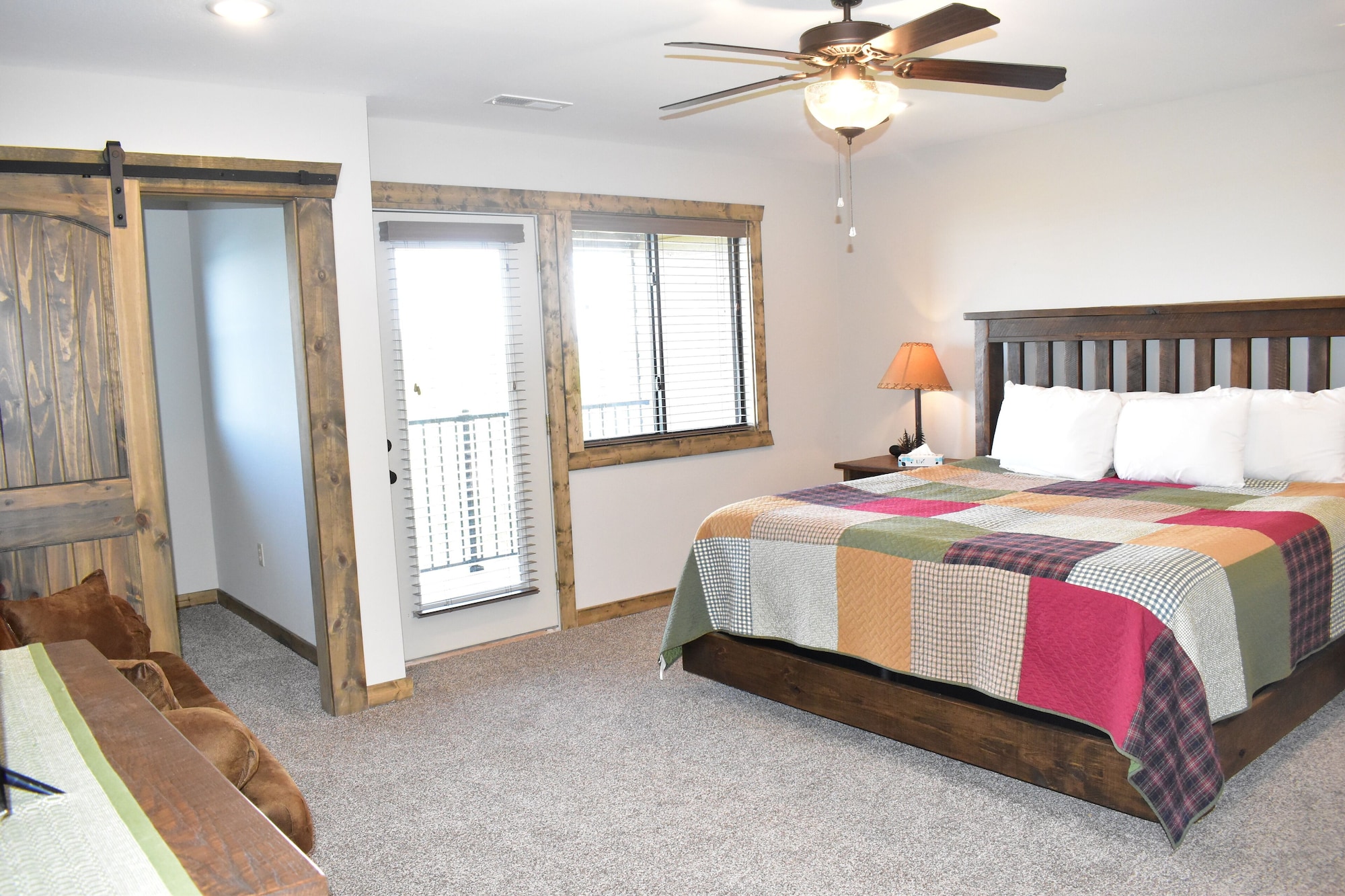 3 Bedrooms, Condo, Loft, King Bed, 2 Queen Beds, Bunk Bed, Lake View, Sofa