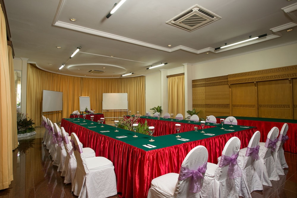 Parigata Resort Spa 44/71
