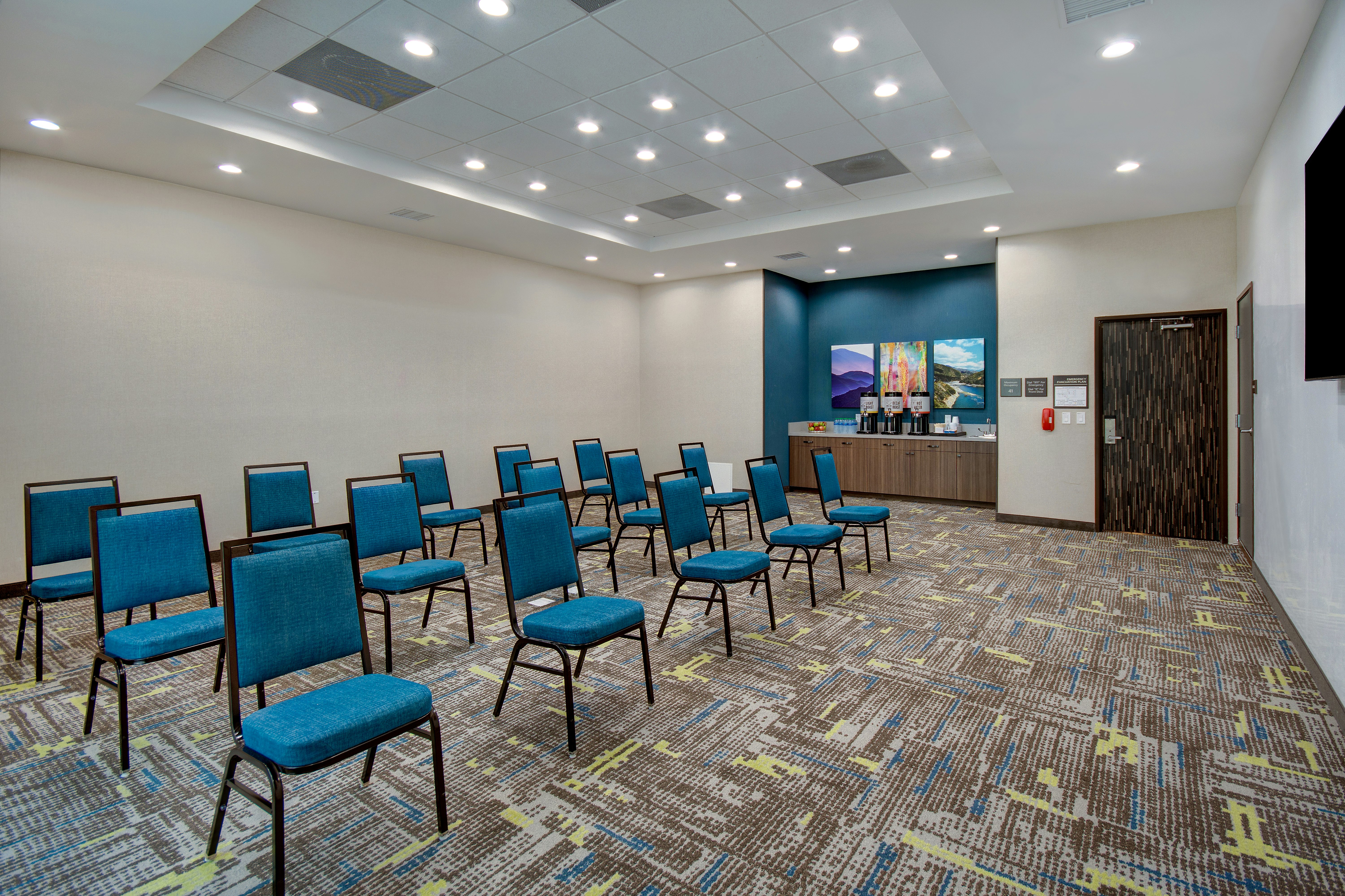 Hampton Inn & Suites Ontario Rancho Cucamonga 20/23
