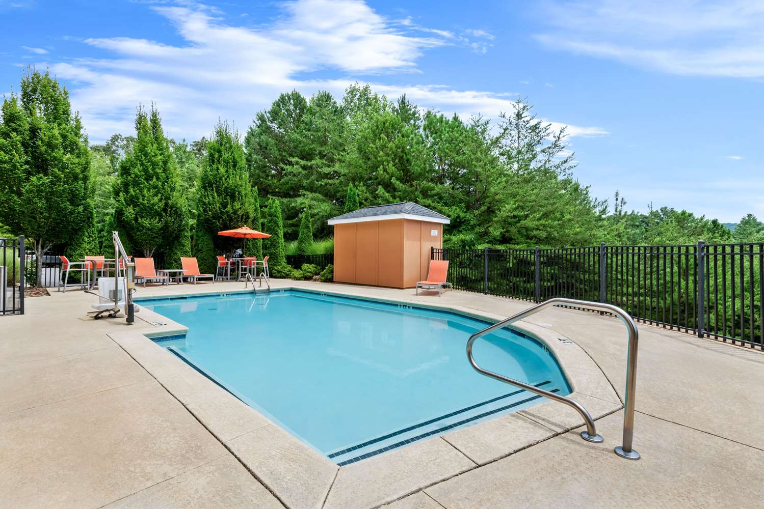 Comfort Inn Sylva - Cullowhee Sylva NC 33/57