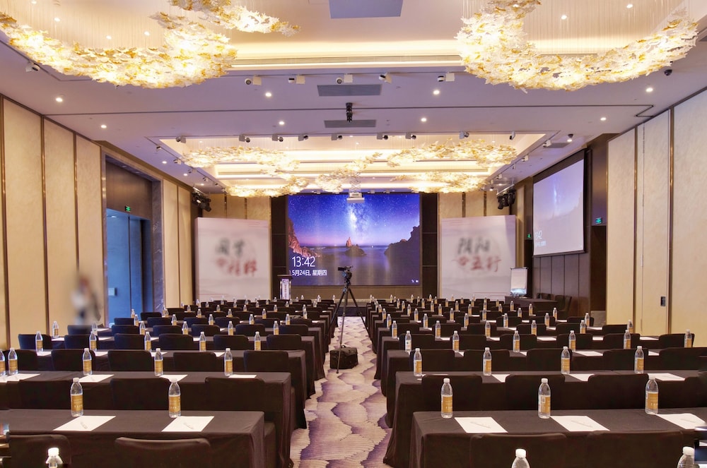 Angsana Zhuhai Phoenix Bay 41/50