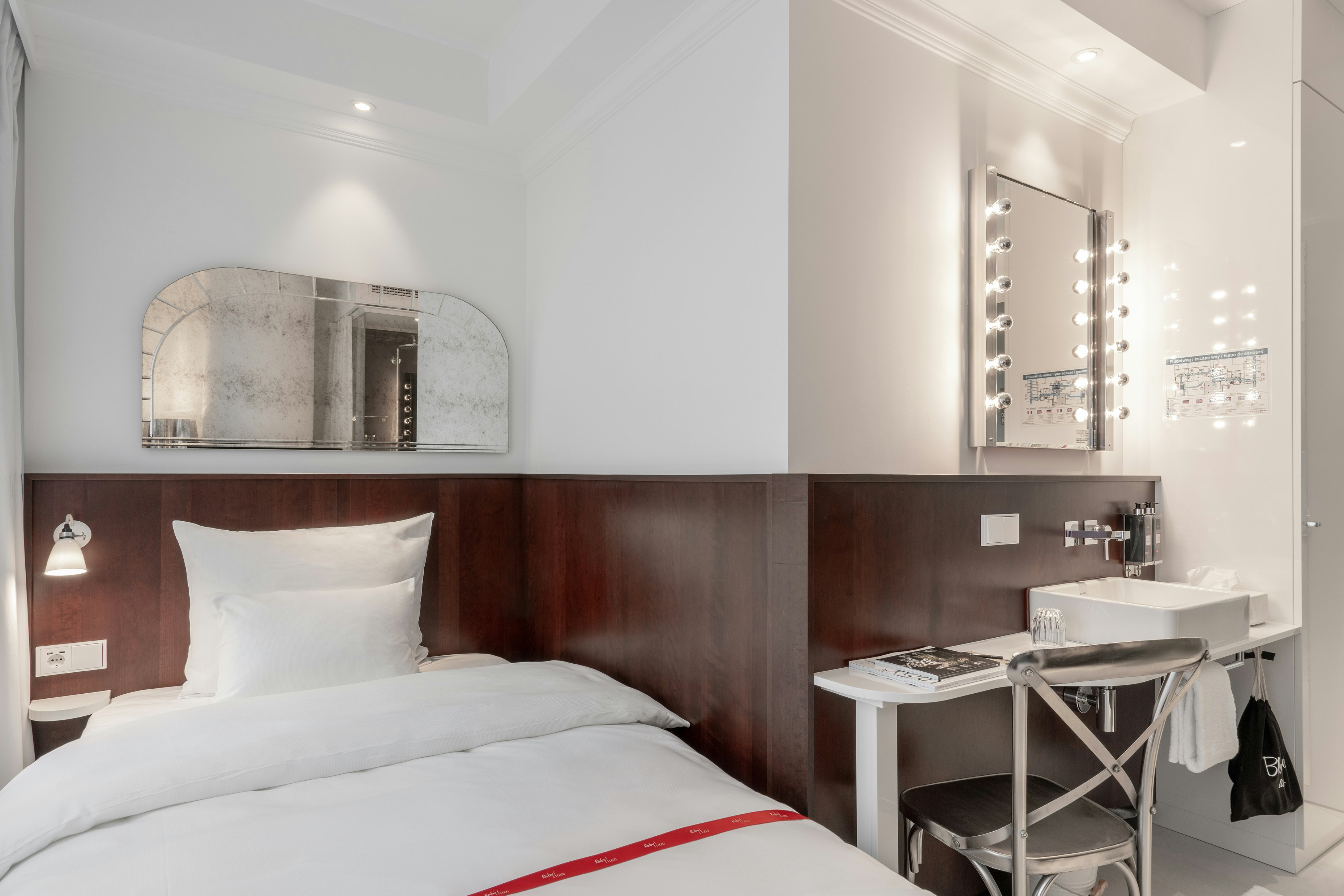 Ruby Coco Hotel Dusseldorf 4/37