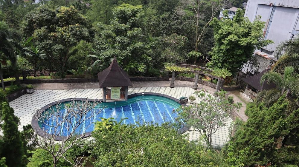 Green Wattana Hotel Sentul 36/48