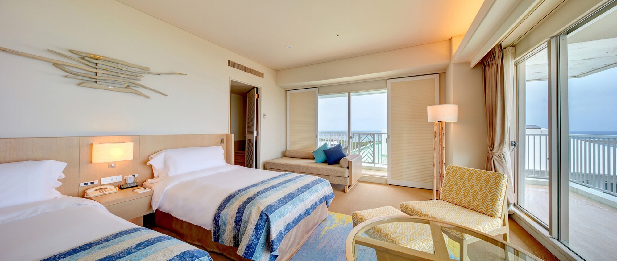 Premium, Twin Beds, Coral Wing