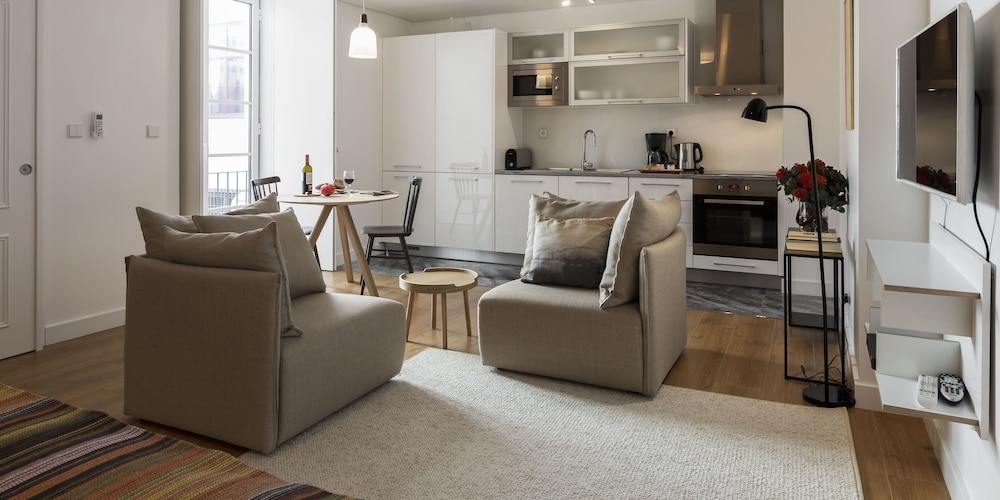 LISBON SERVICED APARTMENTS BAIXA CASTELO 61/74