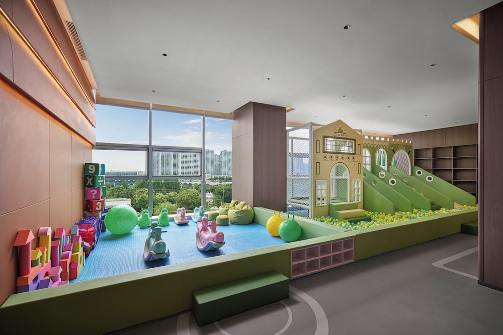Crowne Plaza Shaoxing Binhai New Area by IHG، Shangyu 24/50