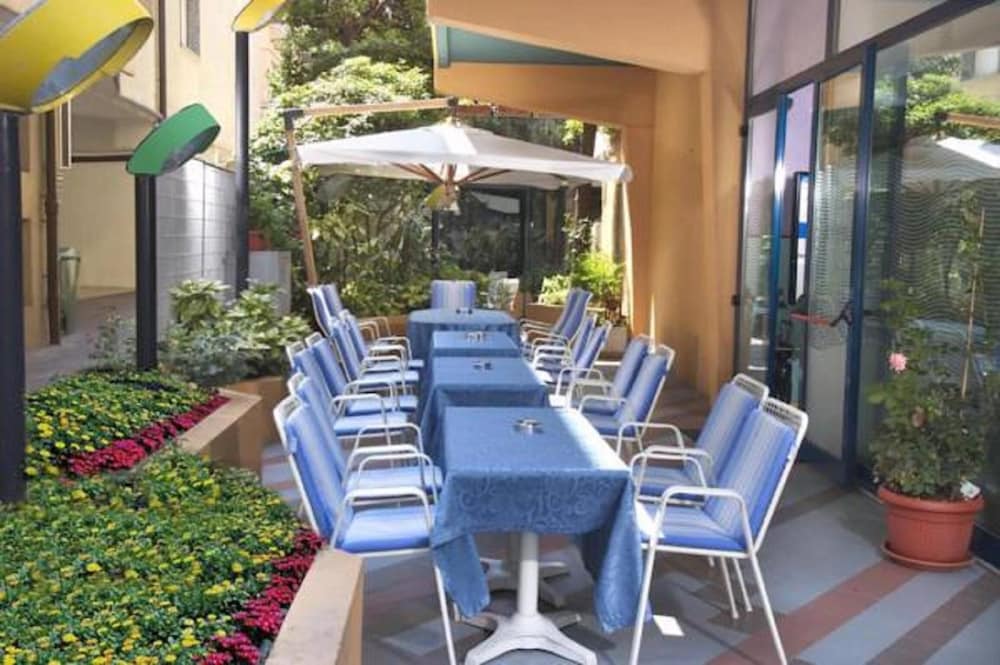 HGS Hotel Diana 17/21