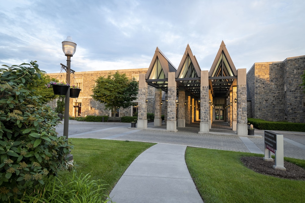 The Inn At Virginia Tech And Skelton Conference Center 46/50