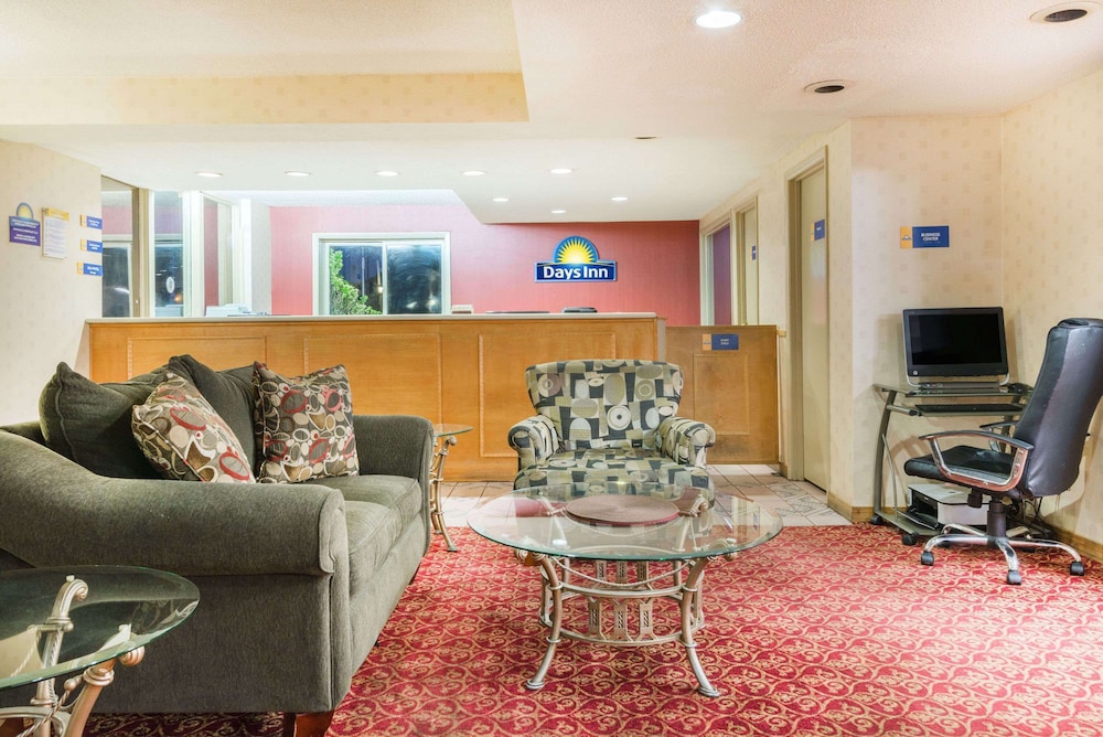 Days Inn by Wyndham Paintsville 19/22