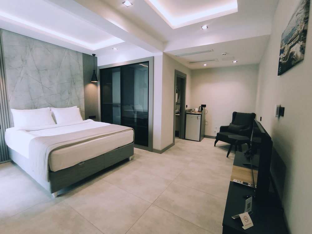 Chronos Beach Hotel 18/50