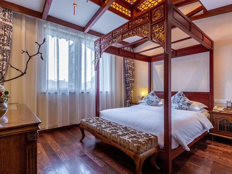 Water, Double Bed