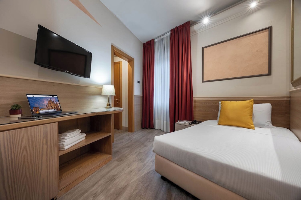 iH Hotels Milano St John 7/27
