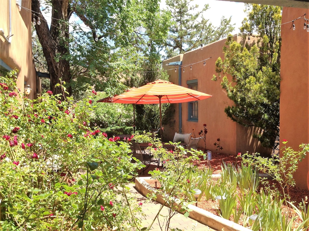 Pueblo Bonito Bed And Breakfast Inn 64/70