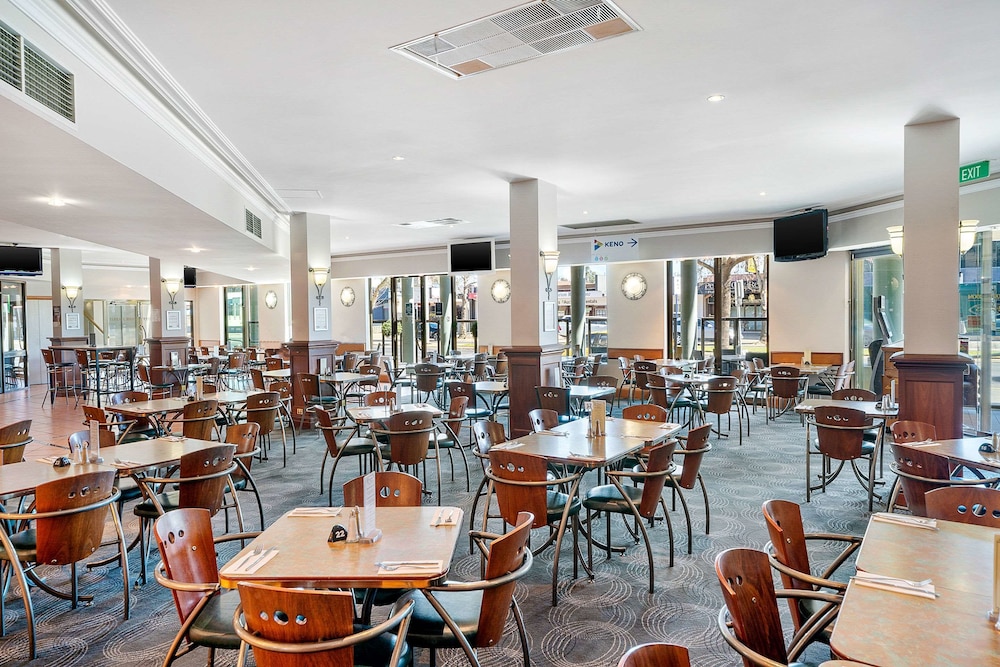 Sherbourne Terrace Hotel 29/39