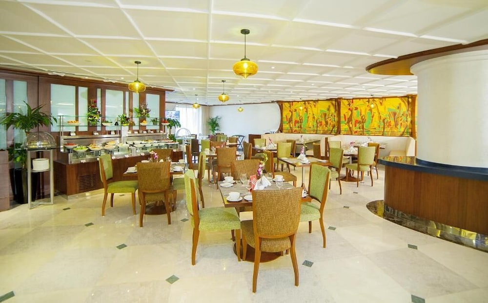 restaurant-cafeteria