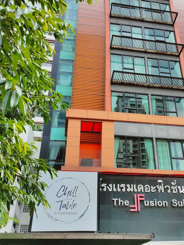 Fusion Suites 3/50