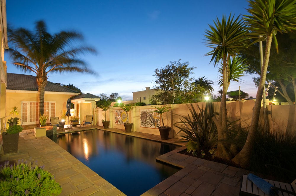 Cape Flame Guest House 28/32