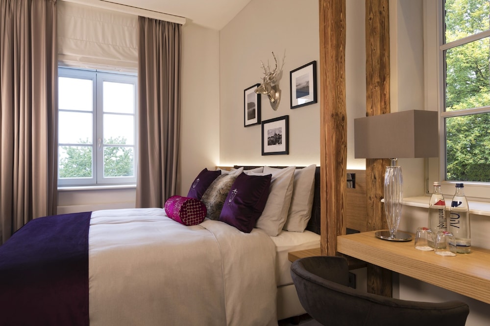 Hotel Brunnenhaus Schloss Landau 17/50