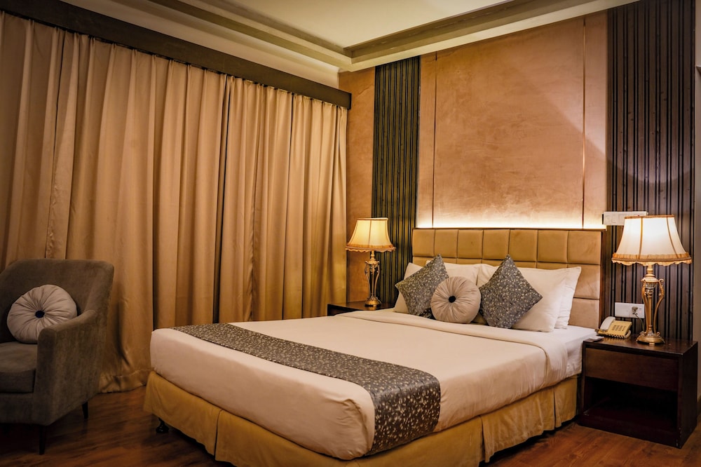 Room at Hotel Swiss Garden, DHAKA
