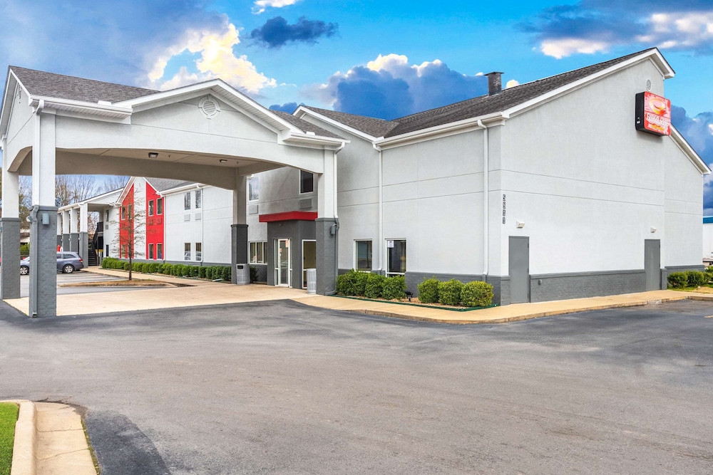 Econo Lodge Inn and Suites Pritchard Road North Little Rock 40/45