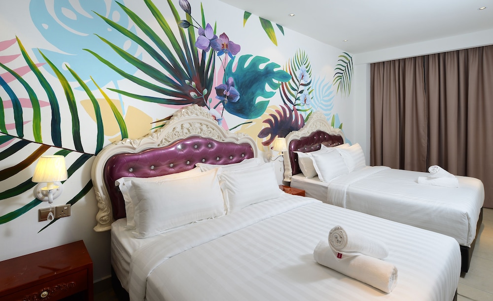 Hotel De Art Usj 21 15/35