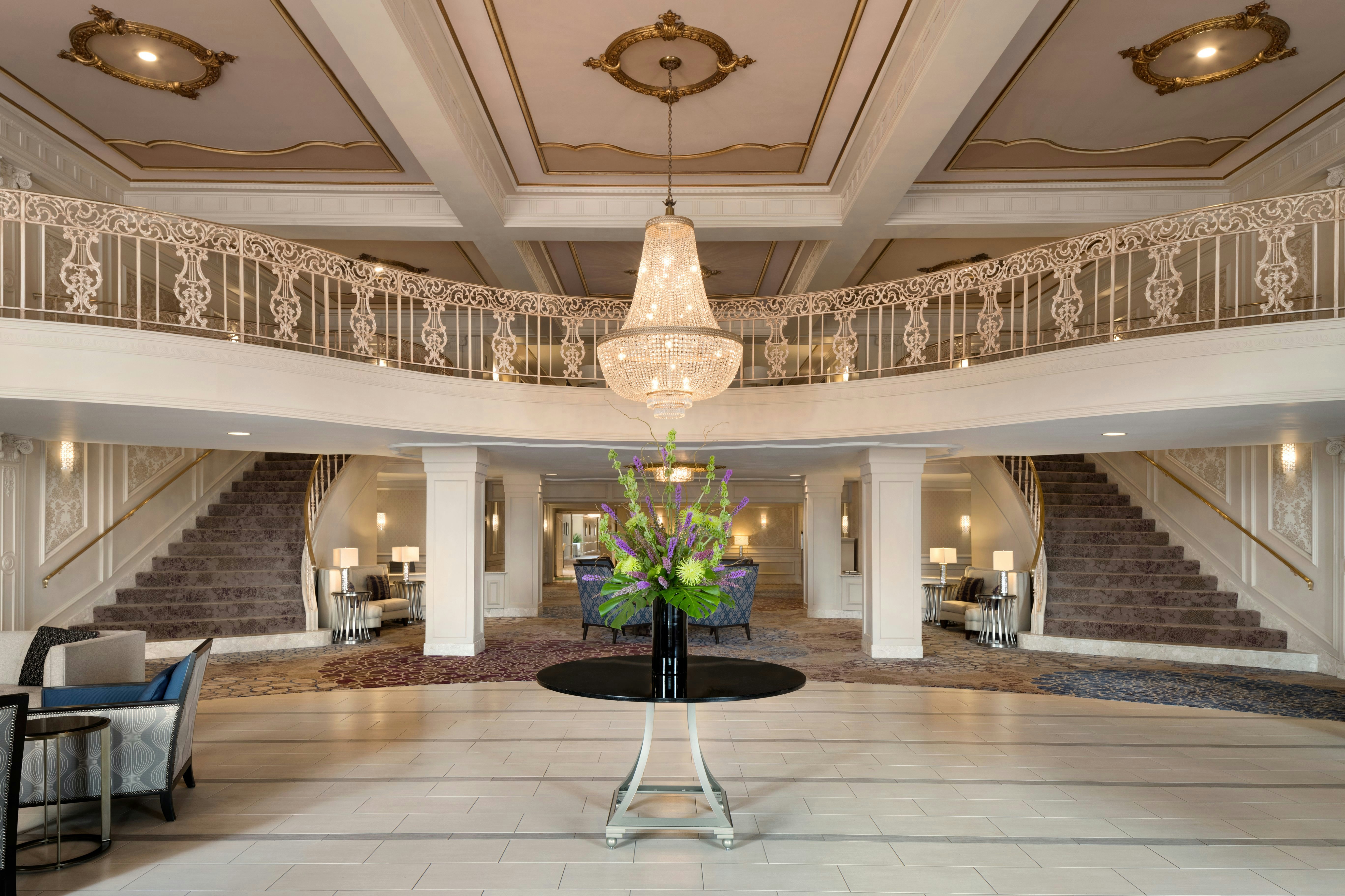 Hilton St. Louis Frontenac 8/76