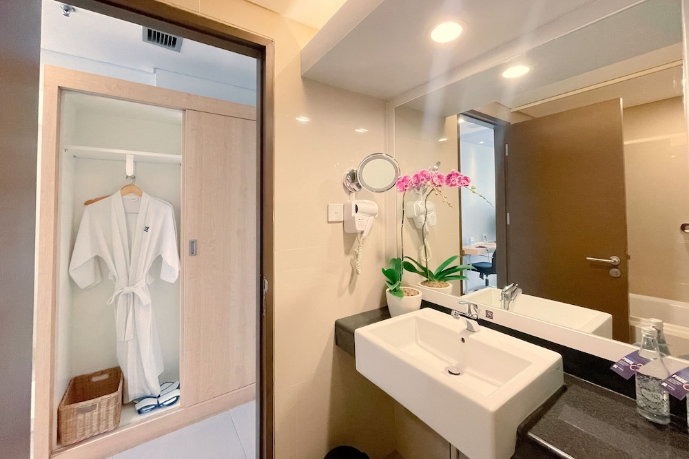 Batiqa Hotel Apartments Karawang 73/73