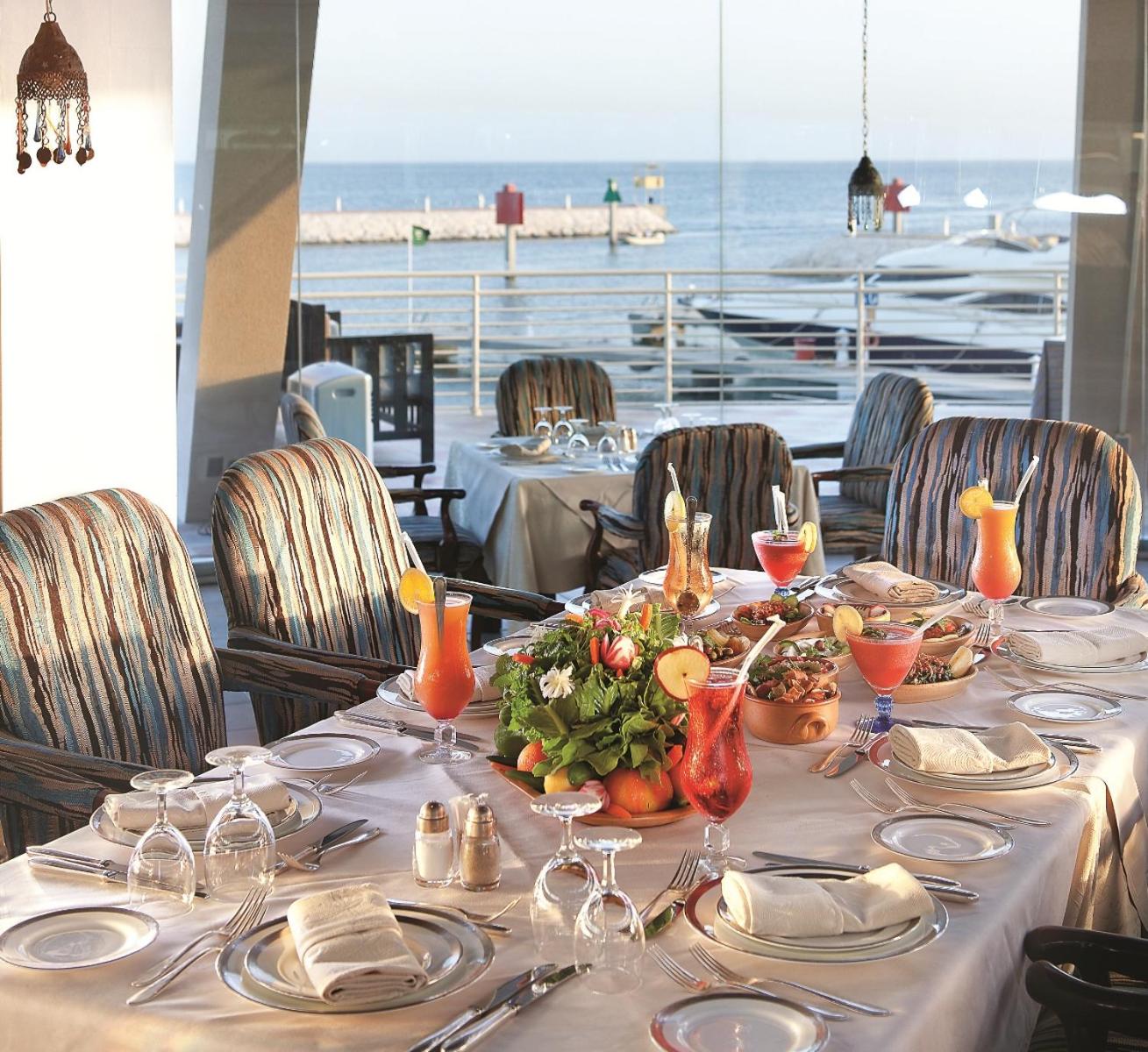 منتجع وسبا صن سيت بيتش مارينا(Sunset Beach Resort Marina & Spa) 229/243