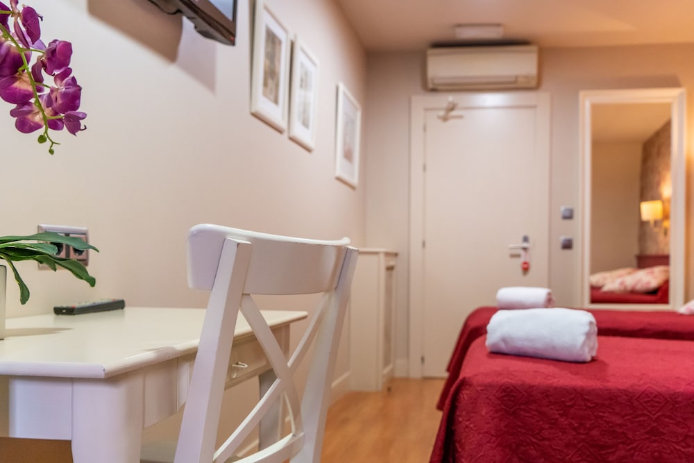 Matheu Hostal 40/52