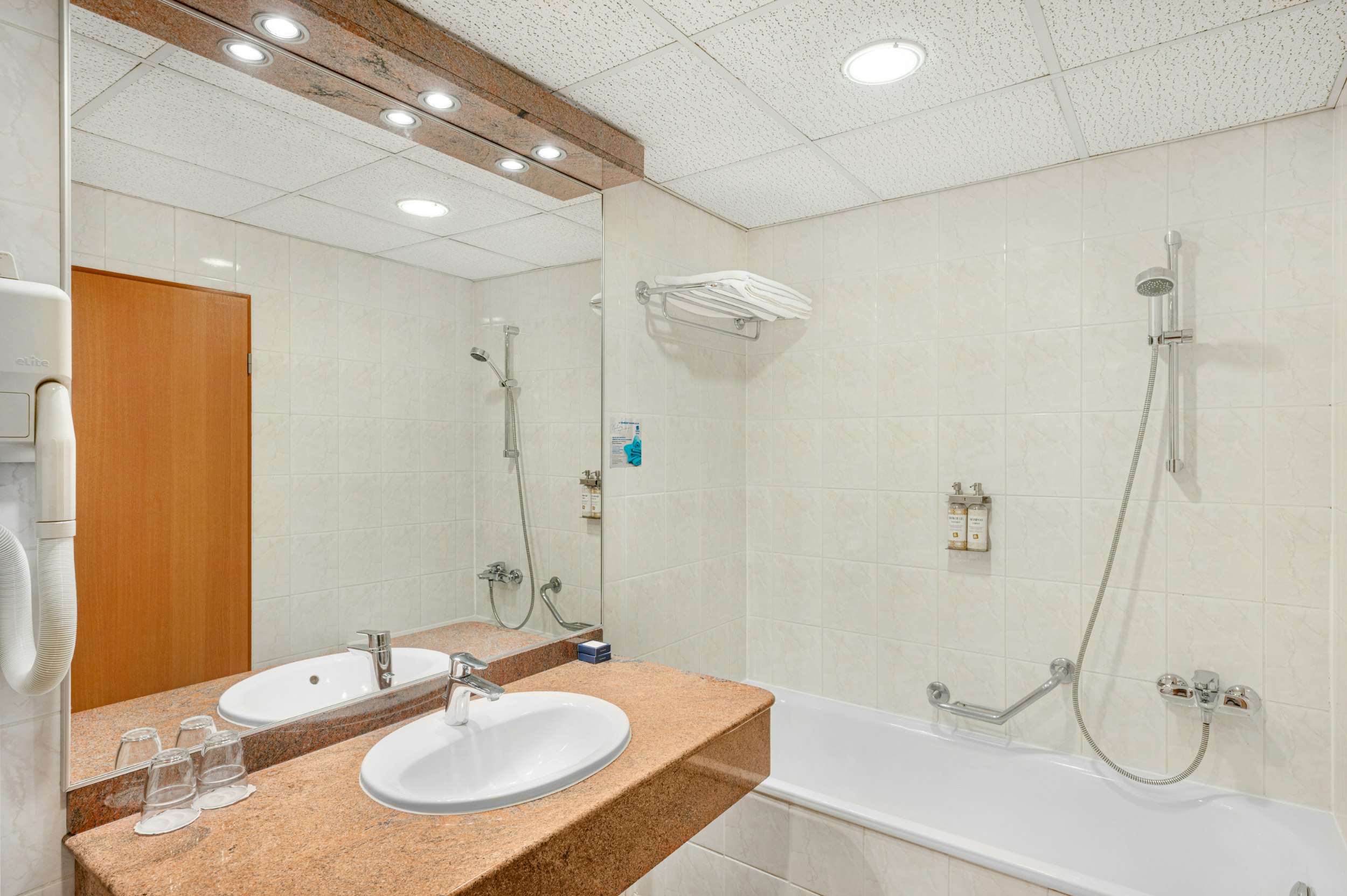 Danubius Hotel Raba 25/26