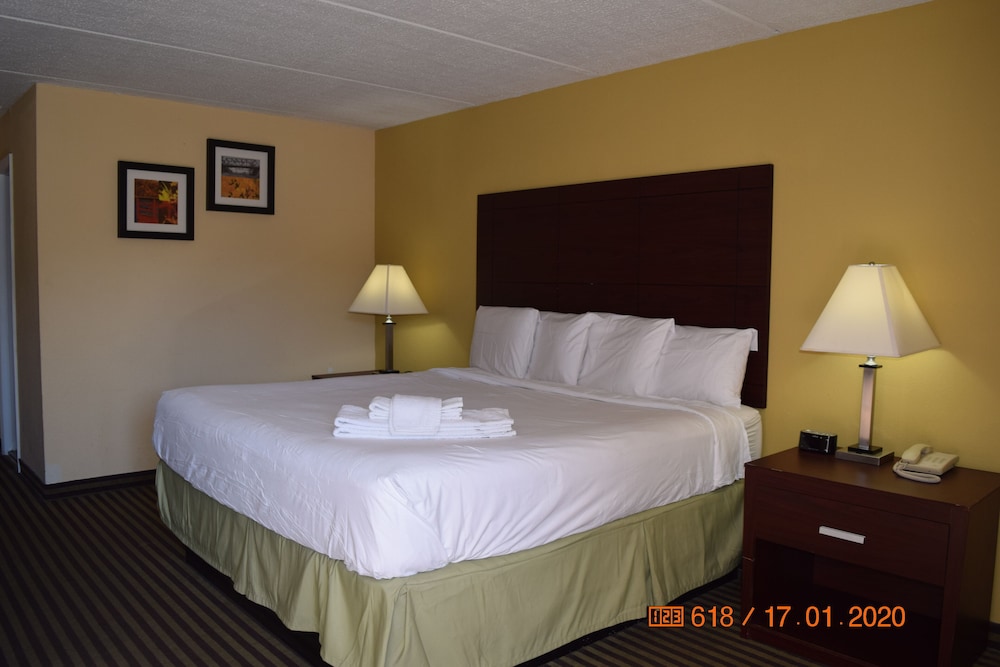 Americas Best Value Inn Central Valley 10/42