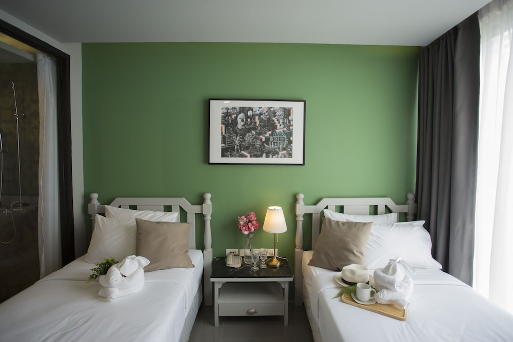 Heyha Hotel 2/25