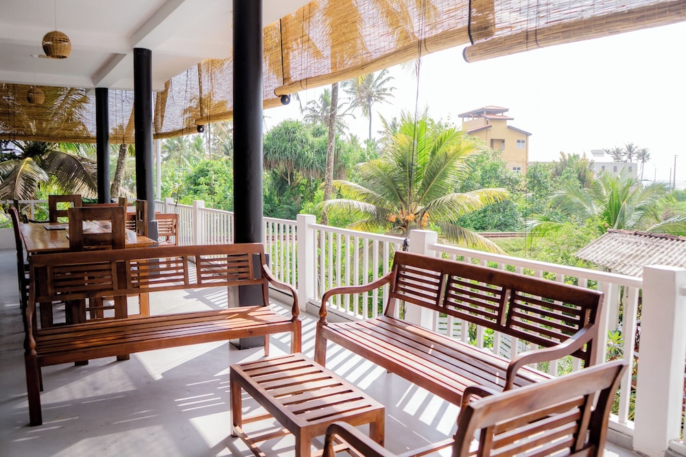 Asanka Surf House 20/40