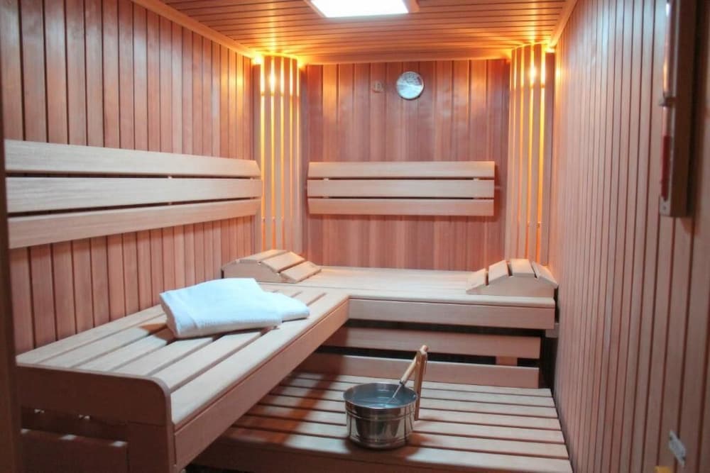 swimming pool spa