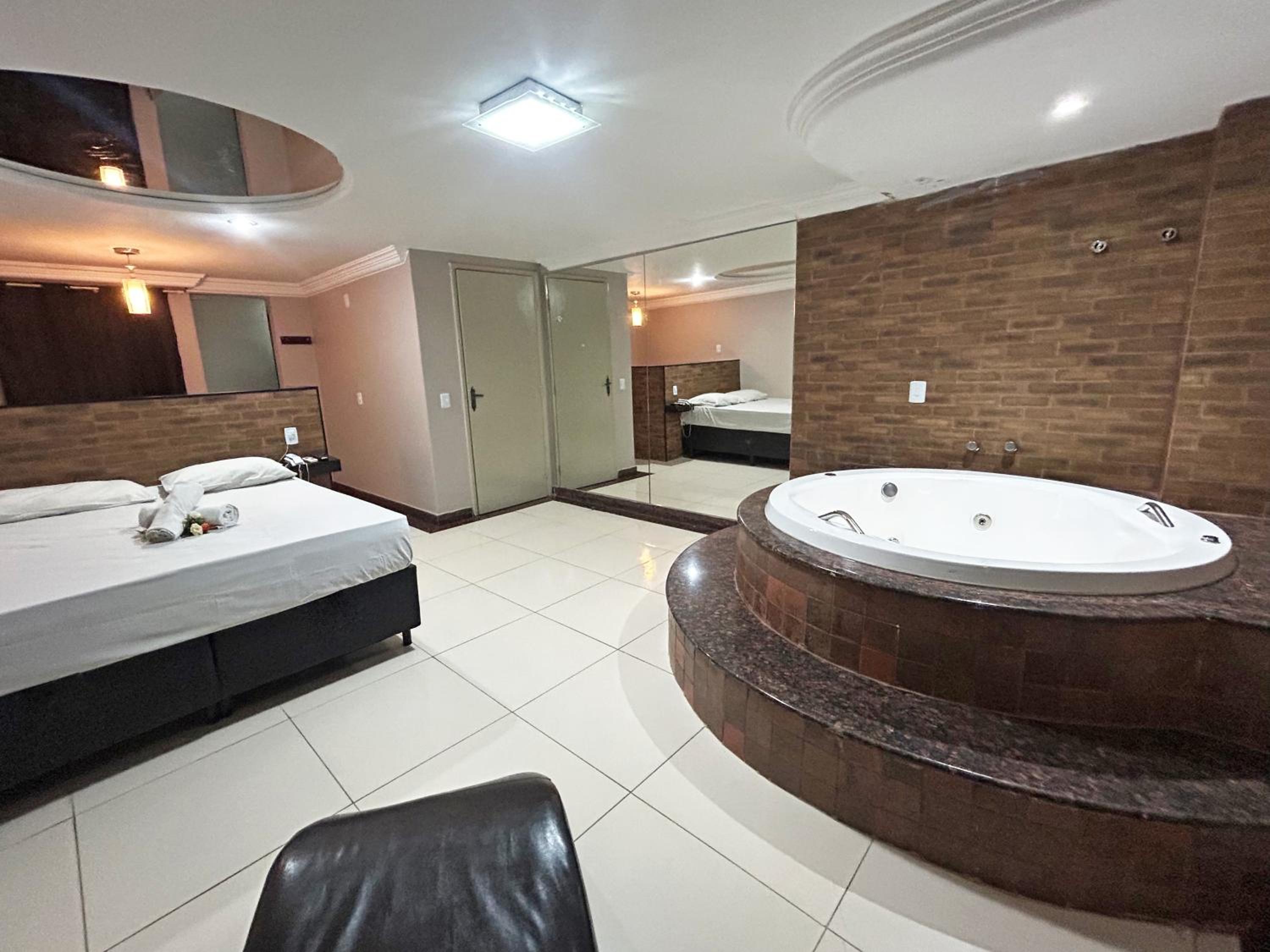 L'amour Park Hotel 43/51