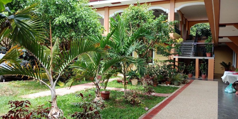 Mariafe Inn 67/71
