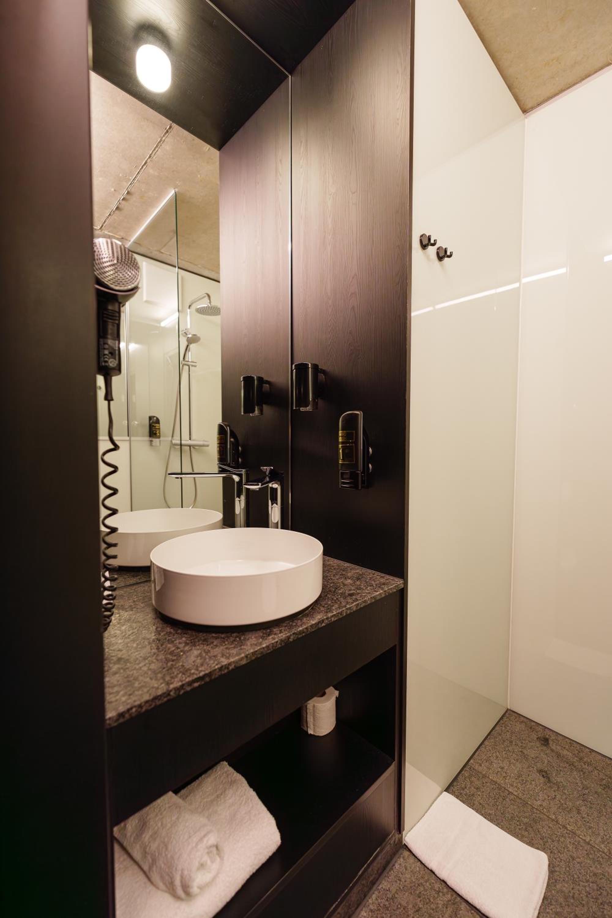 Hotel Roomreich 56/58