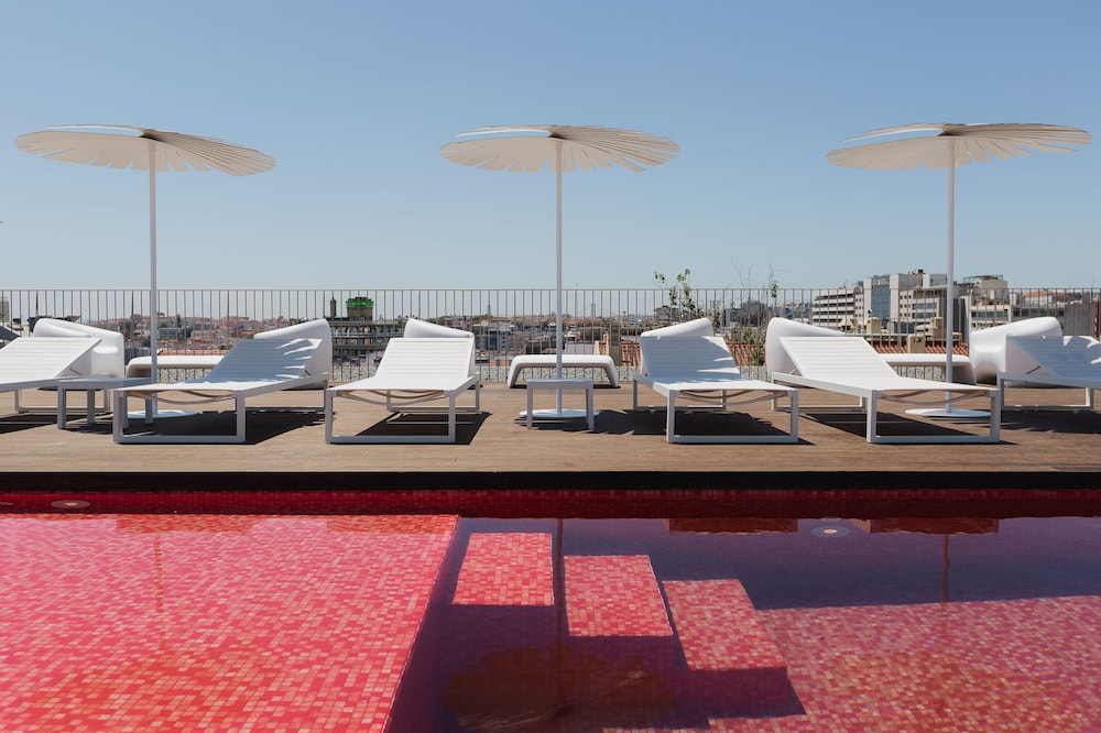 Lumen Hotel and The Lisbon Light Show 56/68