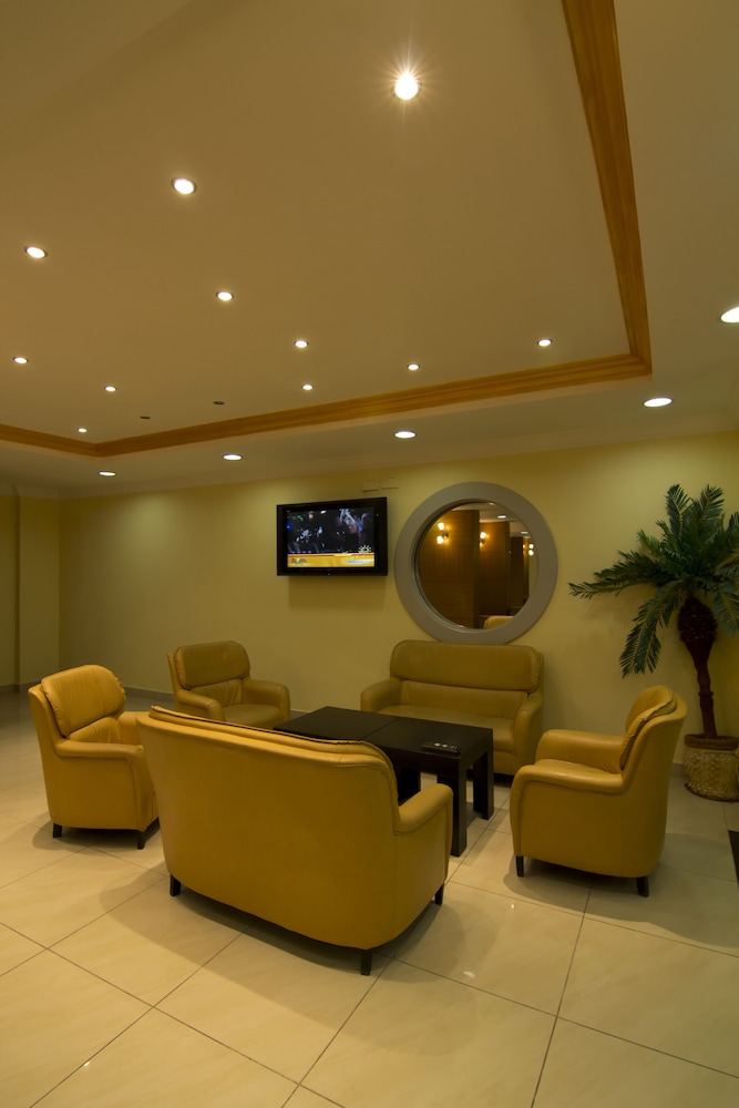 Krizantem Hotel 24/61