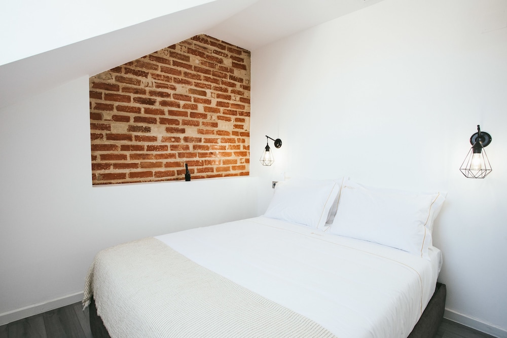 1 Bedroom, Loft, Panoramic, Queen Bed, Sofa, Pool Access