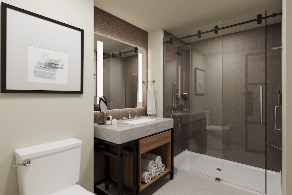 غرفة كلوب بسرير كينج، Sheraton Augusta Hotel 4/5
